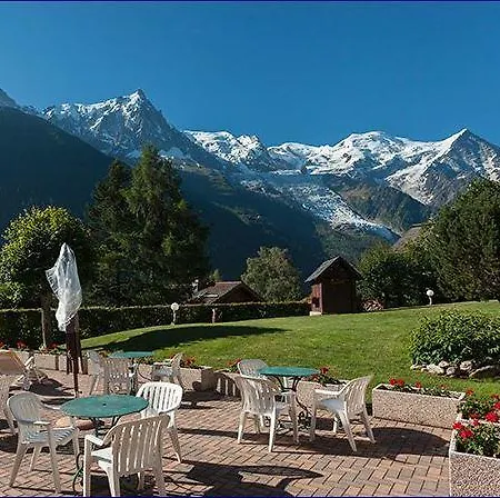 Chalet Hotel La Savoyarde Hotel 3*